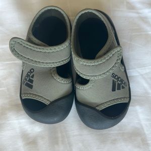 Adidas kids water shoes 5.5 toddler